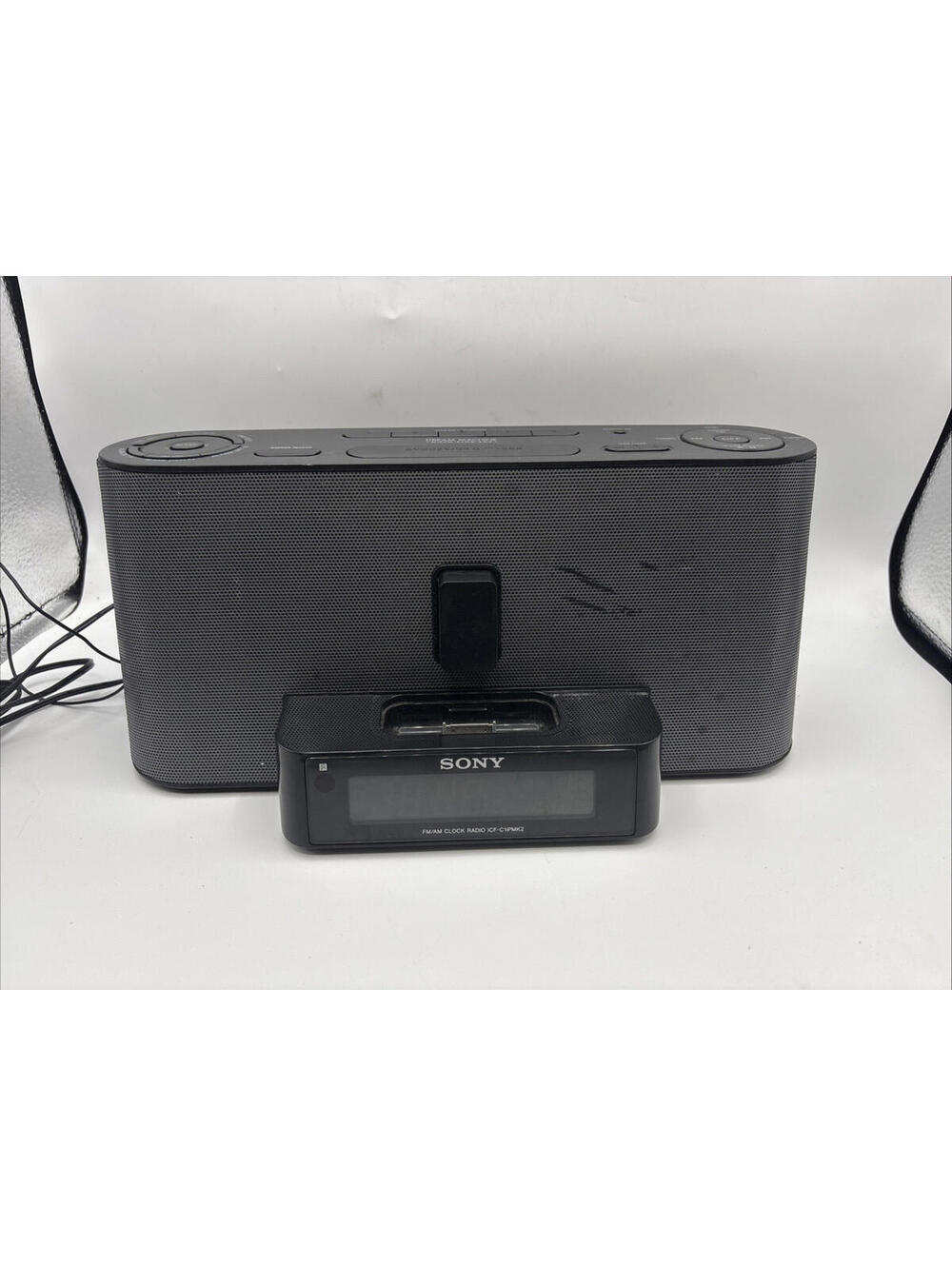 Sony ICF - C1IPMK2 Dream Machine Speaker System Clock - Radio for iPod iPhone